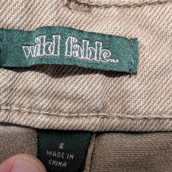 Women's Size 6/32' inseam Ripped Straight Leg Tan Denim Pants. Wild Fable - Picture 3 of 4